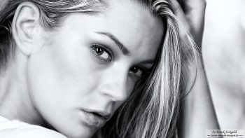 „Close to Silence“ | Christin B. by Frank Eckgold „Close to Silence“ | Christin B. by Frank Eckgold