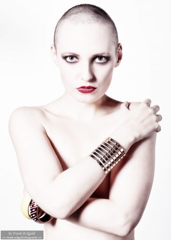 „Direct Presence“ | Karolina by Frank Eckgold „Direct Presence“ | Karolina by Frank Eckgold