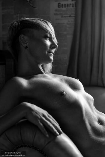 „just touched by light” | TotalBlue by Frank Eckgold „just touched by light” | TotalBlue by Frank Eckgold