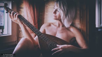 „... and the mandolin plays along” | TotalBlue by Frank Eckgold „... and the mandolin plays along” | TotalBlue by Frank Eckgold