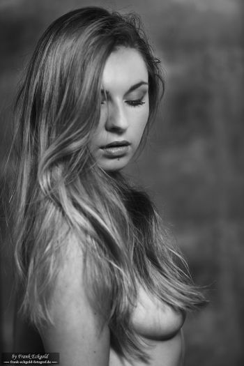 „Zwischen Anmut und Stille“ | Angelina by Frank Eckgold „Zwischen Anmut und Stille“ | Angelina by Frank Eckgold