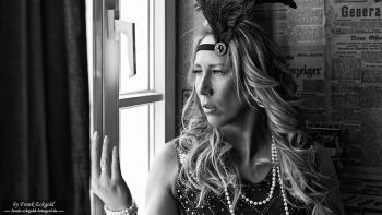 „when you are waiting for your charleston partner“ | Unchangeable by Frank Eckgold „when you are waiting for your charleston partner“ | Unchangeable by Frank Eckgold