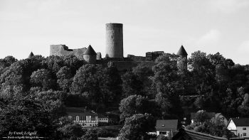 „Die Nürburg – Zeitzeuge über dem Ring“ by Frank Eckgold „Die Nürburg – Zeitzeuge über dem Ring“ by Frank Eckgold