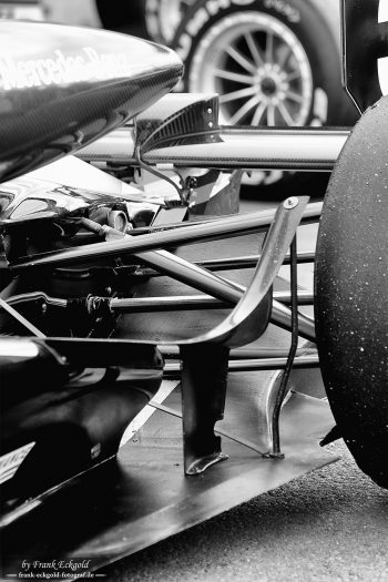 „Heckansicht eines Dallara F3 von ASM – Nürburgring 2006“ by Frank Eckgold „Heckansicht eines Dallara F3 von ASM – Nürburgring 2006“ by Frank Eckgold