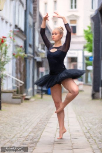 „la ballerine I” | Raffaela W. by Frank Eckgold „la ballerine I” | Raffaela W. by Frank Eckgold