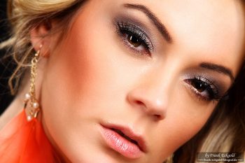 „Breath Between“ | Christin B. by Frank Eckgold „Breath Between“ | Christin B. by Frank Eckgold