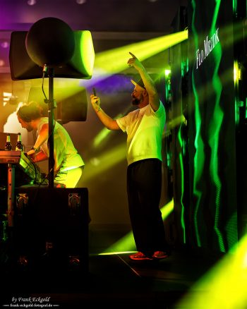 Ante Perry & Flo Mrzdk by Frank Eckgold Ante Perry & Flo Mrzdk by Frank Eckgold