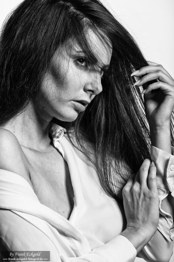 „Unbeobachtet“ | Josephin by Frank Eckgold „Unbeobachtet“ | Josephin by Frank Eckgold