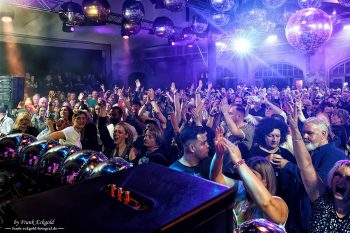 Ante Perry & Friends - Glitter & Groove by Frank Eckgold Ante Perry & Friends - Glitter & Groove by Frank Eckgold