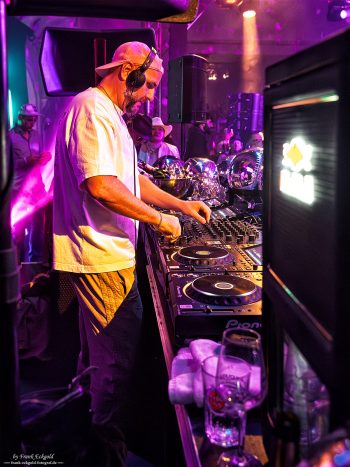 Ante Perry by Frank Eckgold Ante Perry by Frank Eckgold