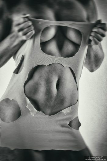 „under tension“ | Doro by Frank Eckgold „under tension“ | Doro by Frank Eckgold