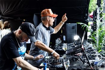 Turntablerocker (Michi Beck & Thomilla Burchia) by Frank Eckgold Turntablerocker (Michi Beck & Thomilla Burchia) by Frank Eckgold