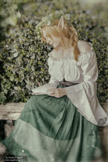 "Whispers of the Enchanted Grove" | Le_fay_Niniane by Frank Eckgold